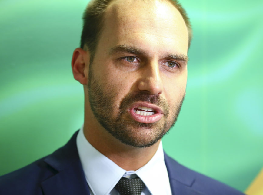 In late October, Eduardo Bolsonaro had already said that a new AI-5 was a viable option in the face of eventual radicalization of the left-wing.