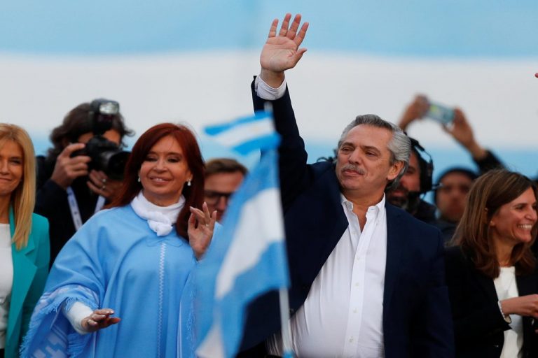 Argentine Government Plans Heavy Rise in Taxes, from Agribusiness to Tourism