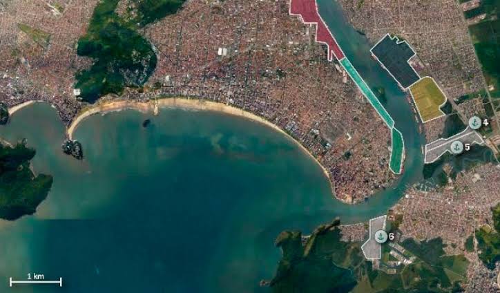 Involved in a series of scandals in recent years, Latin America's largest port complex is undergoing restructuring with a view to privatization.