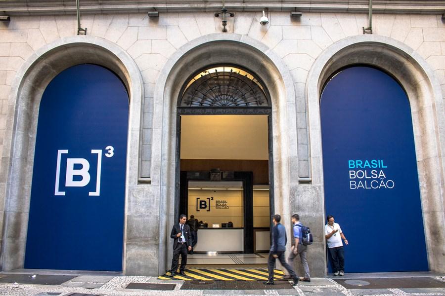 b3
