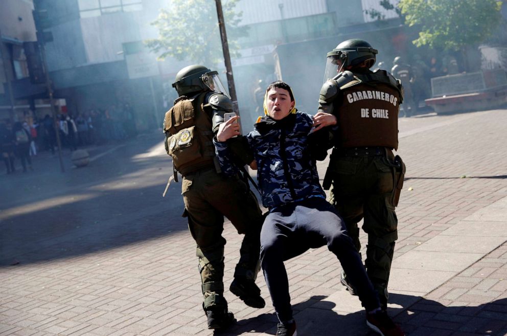 The police excesses in Chile during protests have been denounced by several international organizations, such as the NGO Human Rights Watch (HRW) and the United Nations High Commissioner for Human Rights.