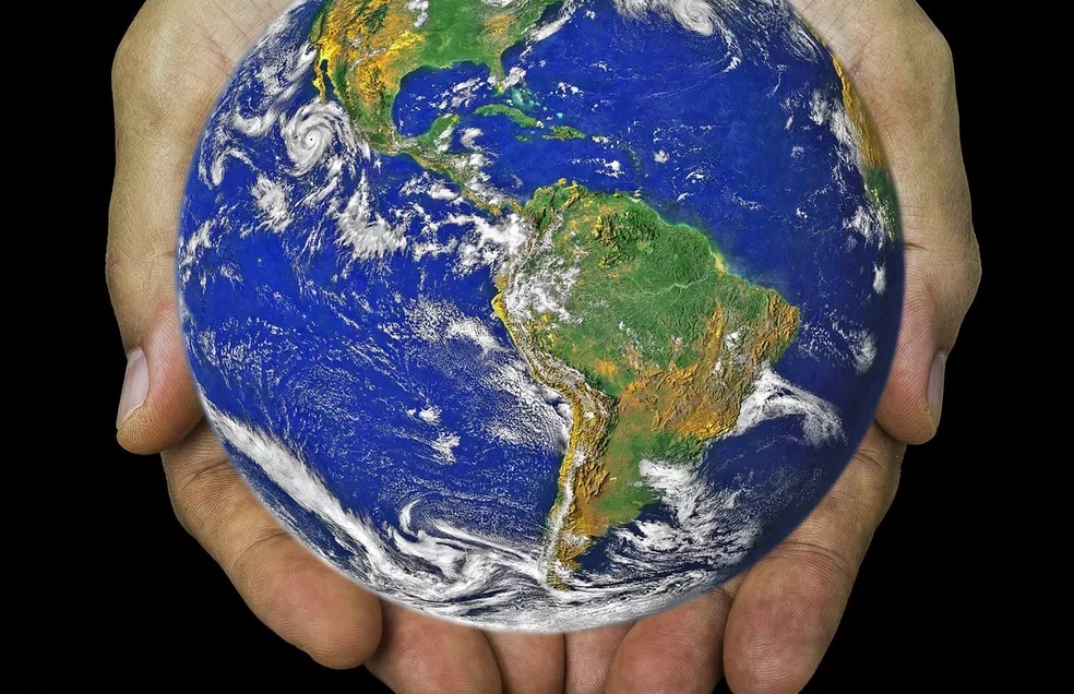 The advent of the coronavirus pandemic is forcing Latin America to face its worst ghosts. The impact is still low compared to Europe and Asia, but the sequence is similar and the announcement of the coming asteroid is so resounding that virtually all governments are already preparing for the worst.