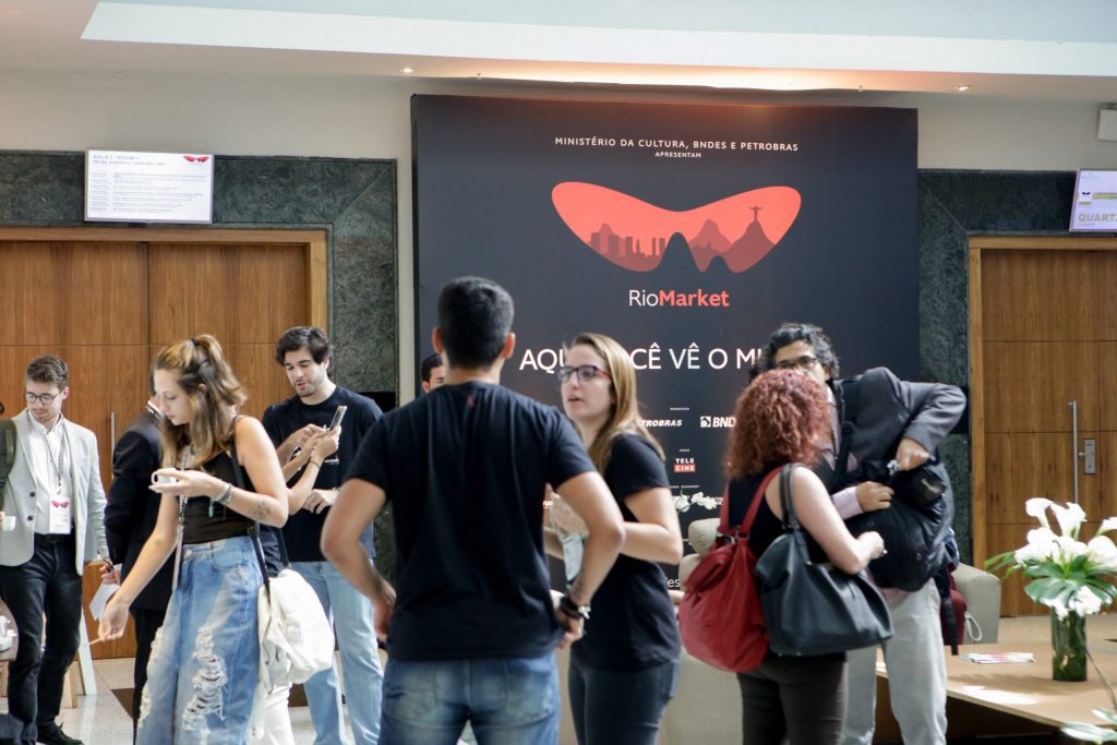 RioMarket is the Rio Festival's business area and holds debates in several workshops for the exchange of knowledge between renowned professionals, new producers and reputable companies in the area.