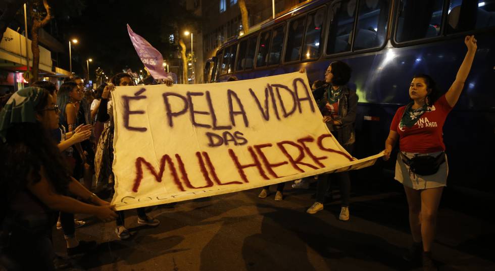Under the bill, the performance of an abortion in the state, even in cases provided for by the Penal Code, will be conditional on the presentation of a judicial license, to be submitted to the state attorney general.