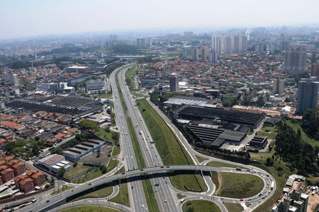 According to the governor, the Caoa group, of businessman Carlos Alberto de Oliveira Andrade, will make a "strong" investment in the State in partnership with a Chinese manufacturer, without revealing the amount, the name of the partner and the type of product that will be produced (trucks, cars or both).