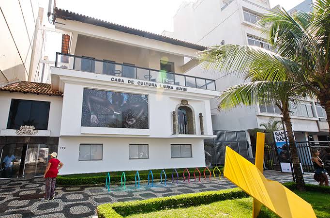 Casa de Cultura Laura Alvim,