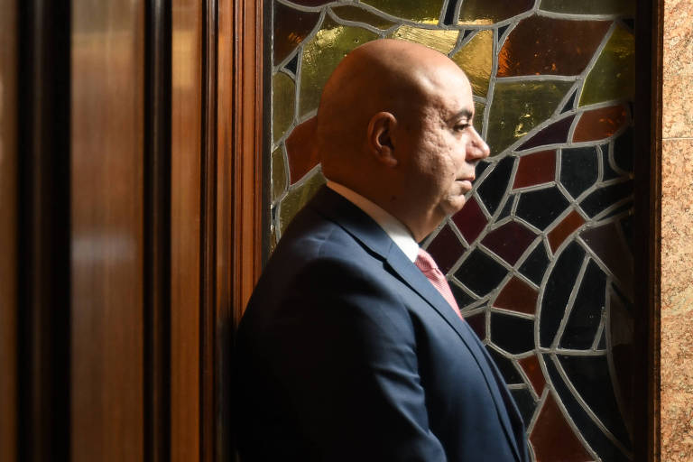 Today, there are no conditions for all cases to have two magistrates. Setting up this structure would take more time. That's why we asked for a longer period of six months or a year for law enforcement," Mendes said.