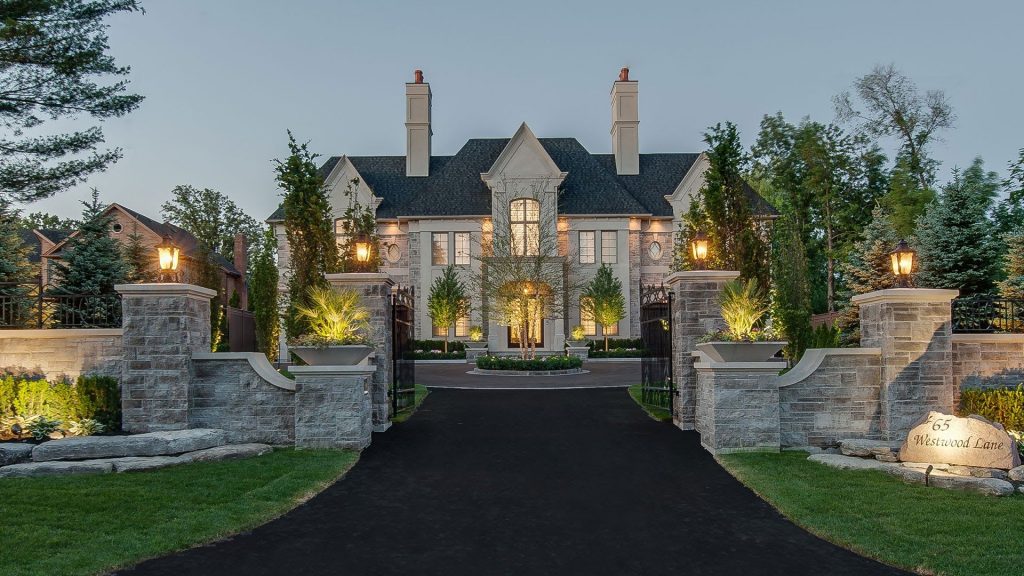 To better understand the prices of luxury items around the world, the Julius Baer Group, a Swiss bank, conducts an annual survey examining in detail how much it costs to live luxuriously in several cities on the planet. (Photo internet reproduction)
