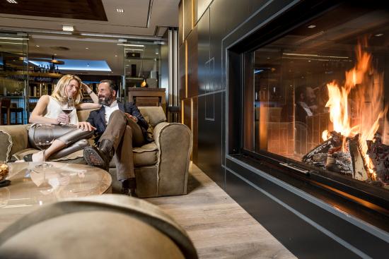 To better understand the prices of luxury items around the world, the Julius Baer Group, a Swiss bank, conducts an annual survey examining in detail how much it costs to live luxuriously in several cities on the planet. (Photo internet reproduction)