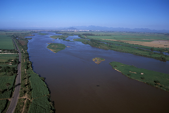 Paraíba do Sul river, which supplies 80 percent of the metropolitan region of Rio de Janeiro