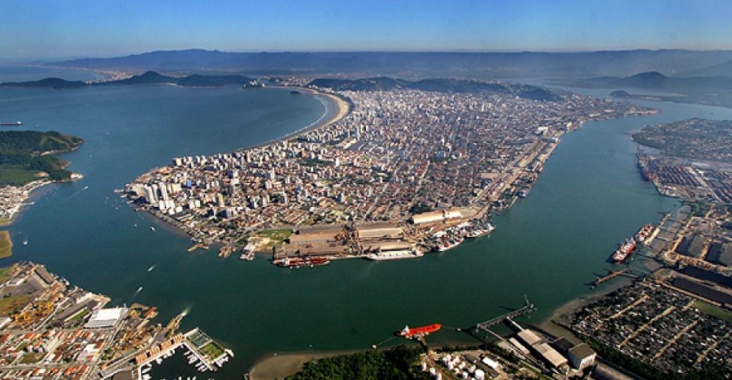The port of Santos near São Paulo is the largest in South America and the second most important in Latin America and will be for sale as well. (Photo internet reproduction)