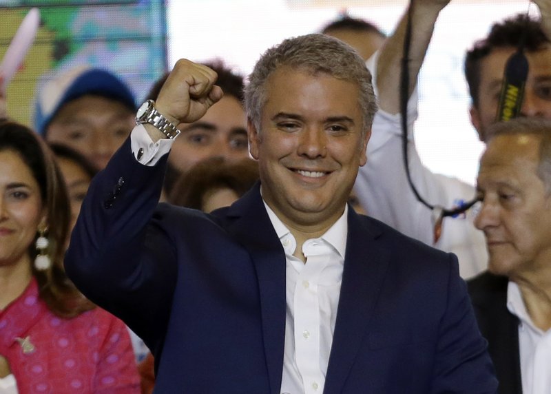 President Duque has now fallen into a major political crisis, the outcome of which could have political consequences for him. 