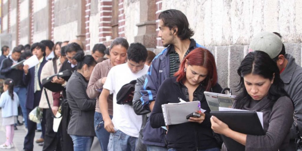 Latin America's economic stagnation is rocking the labor market and affecting the youngest segment of the population with particular severity.