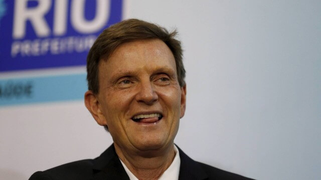 Rio Mayor Crivella Reallocates Money from Education and Drainage to Advertising