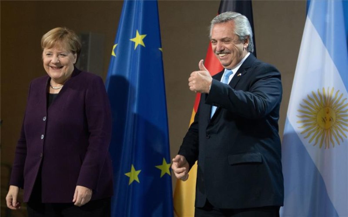 German Chancellor Angela Merkel and Argentine President Alberto Fernández.