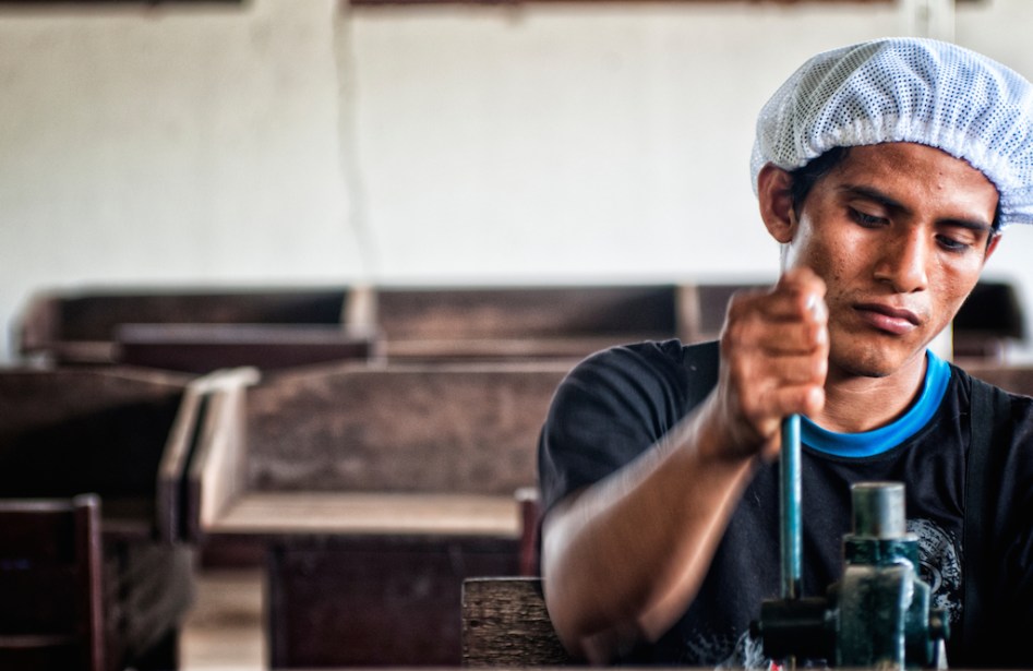 With the slow upturn in employment, which is primarily the result of low-paid jobs, and the still significant number of unemployed, the minimum wage has virtually become a ceiling for many workers.