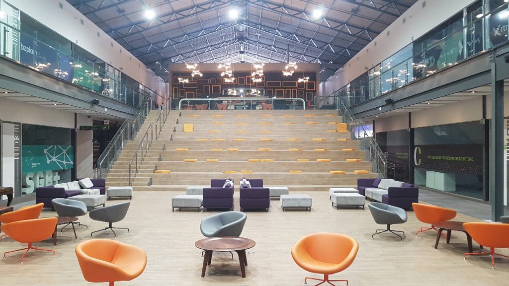 At the Santa Catarina Technology Association (ACATE), leaders of the main Santa Catarina organizations and institutions linked to the innovation sector met with the Parliamentary Front to discuss suggestions for the project text.