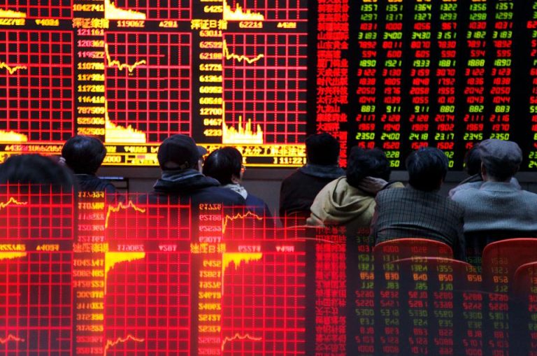 China’s Stock Markets Plunge After Holidays; 3,000 Shares Hitting Lowest Limit