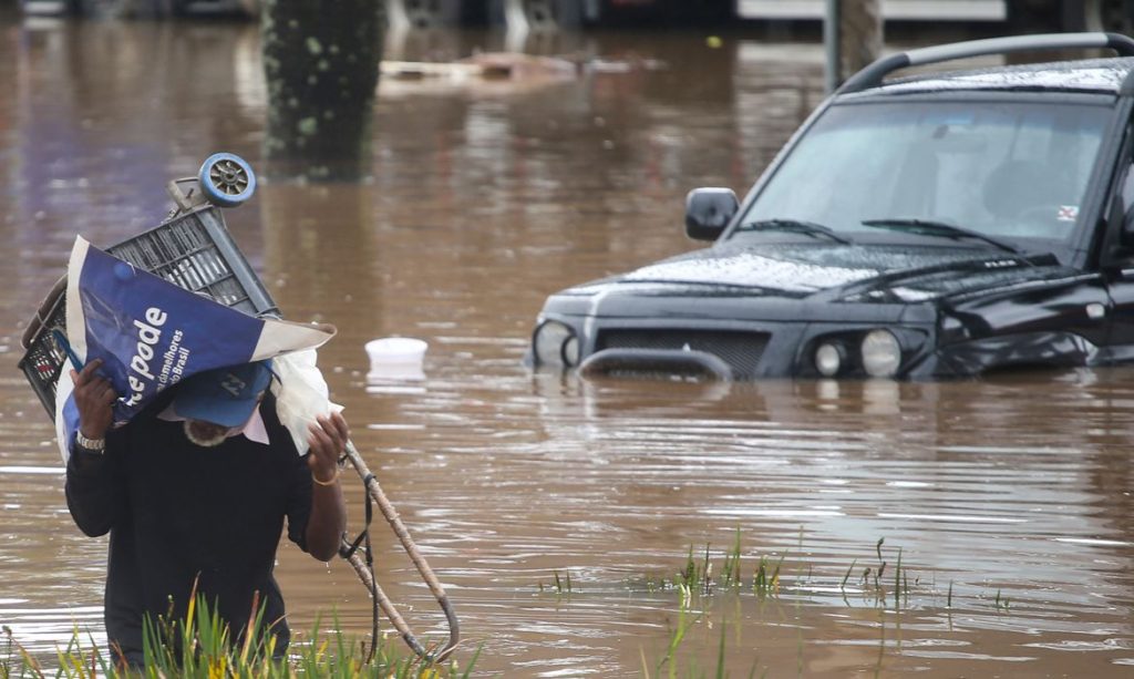 The federal government issued yesterday, February 28th, an alert for heavy rainfall in the states of Minas Gerais, Espírito Santo, Rio de Janeiro, and São Paulo