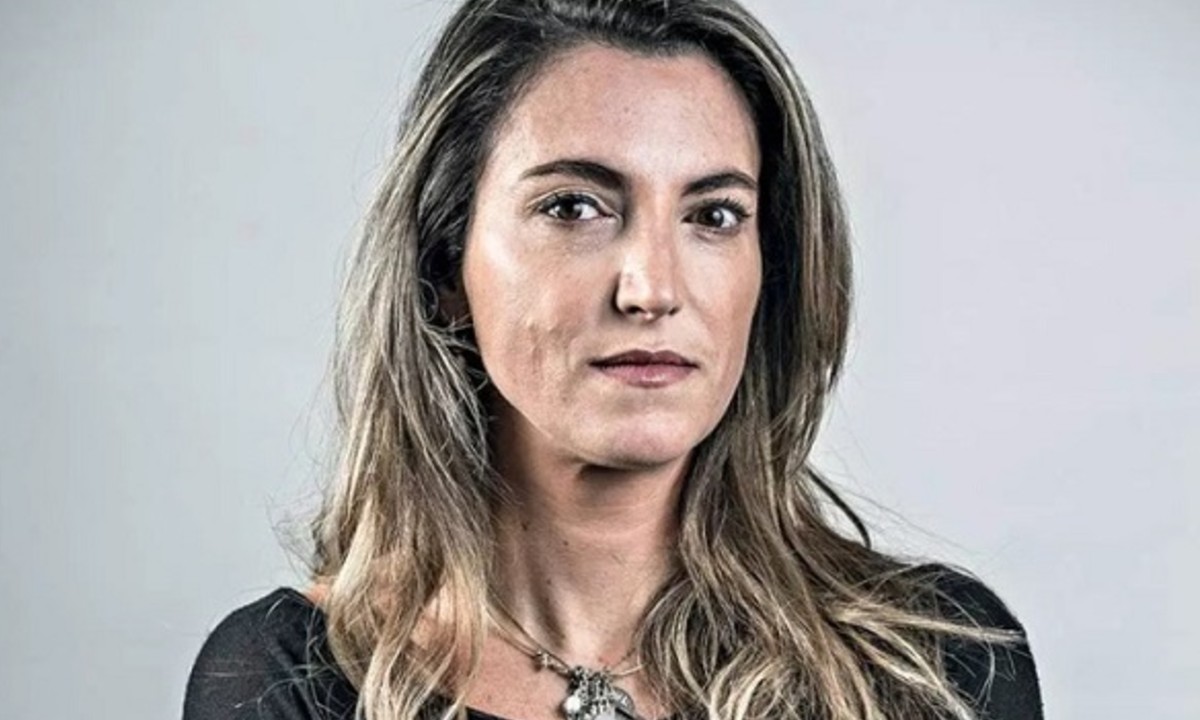 Reporter Patrícia Campos Mello from "Folha de S. Paulo".