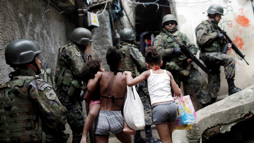 The Drug Enforcement Administration's operation is targeting the gang that controls the drug sales in the communities of Senador Camará, Vila Aliança (both in the west zone) and Acari (north zone), among others.