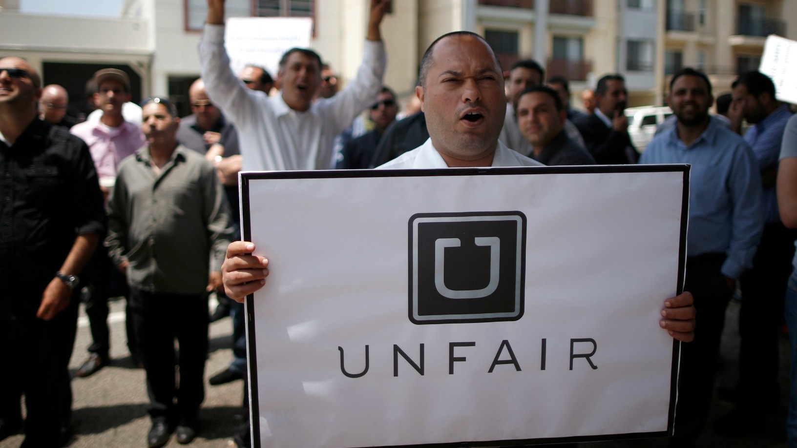 According to the TST Judge, Uber provides a mediation service, which does not typify an employment link. Drivers get 75 to 80 percent of the price of trips.