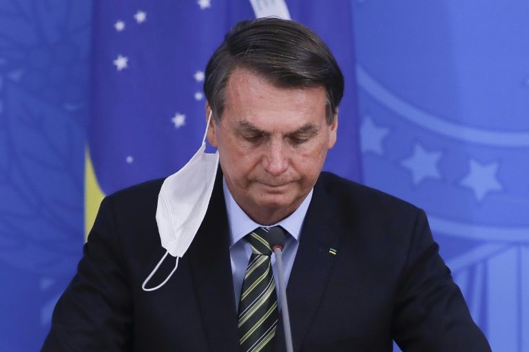 Bolsonaro reacted on Friday. In the interview with Band, he said that Mourão felt at ease to comment because he was "undismissable".