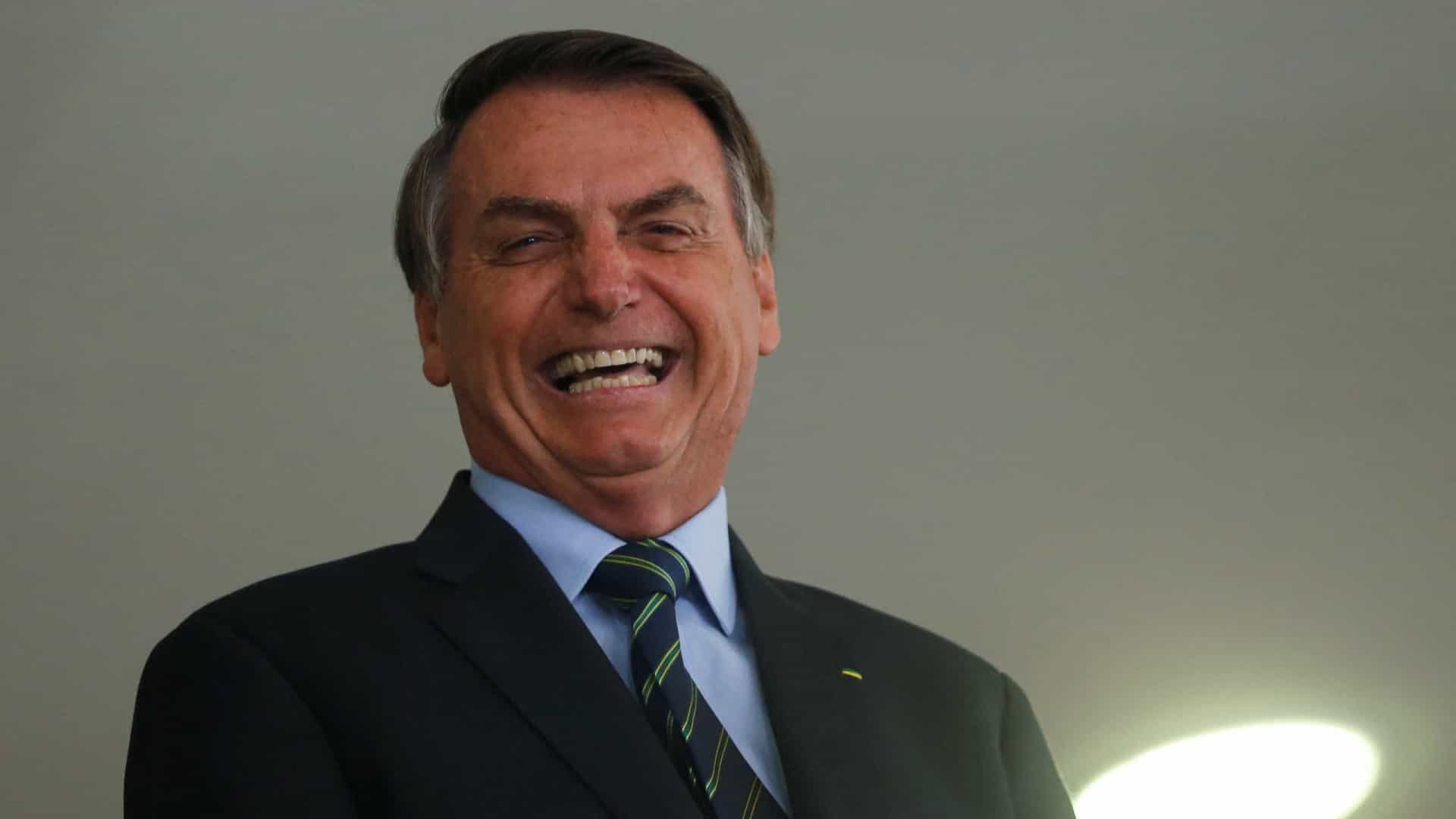 President Jair Bolsonaro said he heard from entrepreneurs on Thursday, March 5th, that "Brazil is doing well". Once again, he declined to answer questions from journalists when arriving at the Alvorada Palace.