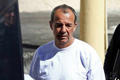 On November 17, 2016, the Federal Police of Brazil arrested Sérgio Cabral and seven other persons (including former secretaries of his government), as part of Operation Car Wash.