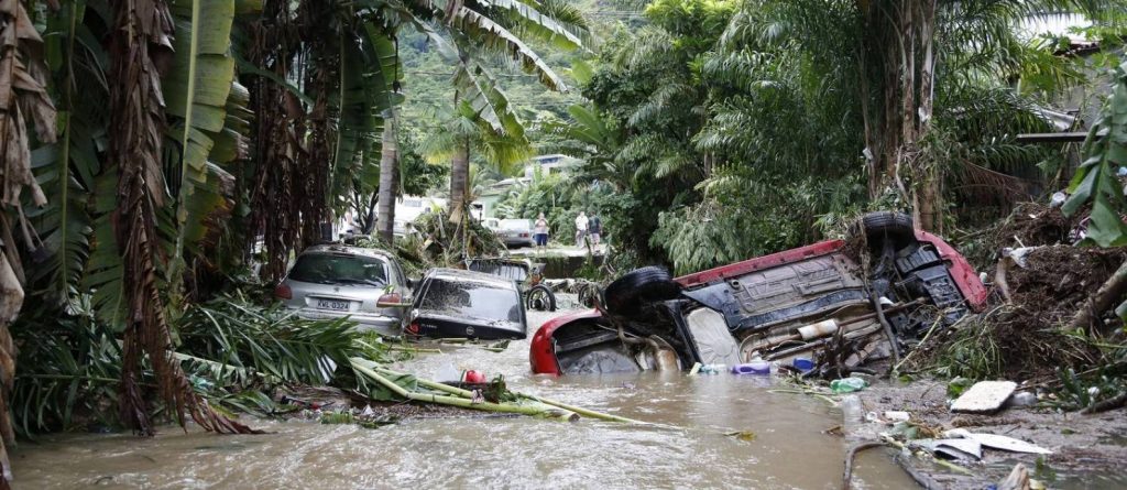 The heavy downpours that have affected Rio de Janeiro and Baixada Fluminense since Saturday night were caused by the South Atlantic Convergence Zone (SACZ).