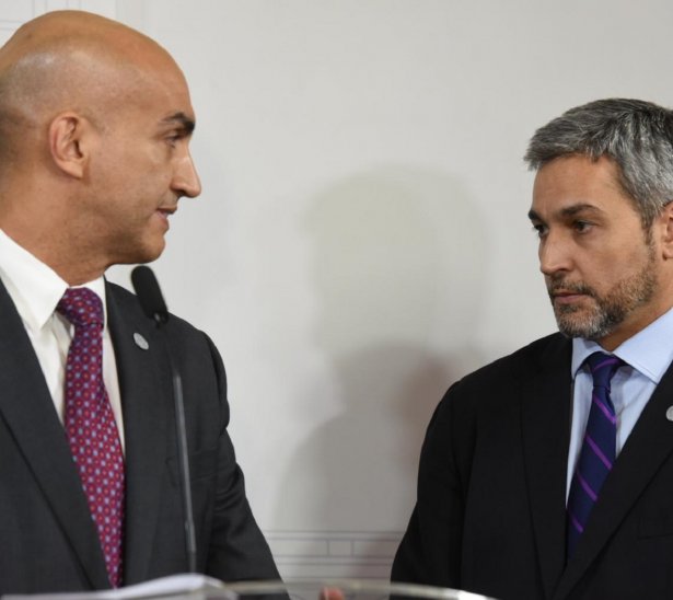 The Health Minister, Julio Mazzoleni, confirmed on Tuesday evening that there are five confirmed coronavirus cases. The government decided to suspend several public and private activities as a preventive measure.