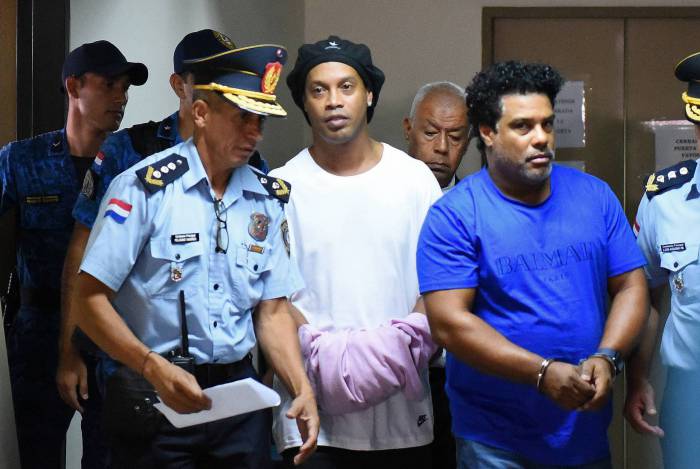 Paraguayan Court Orders Ronaldinho Gaucho and Assis to Jail
