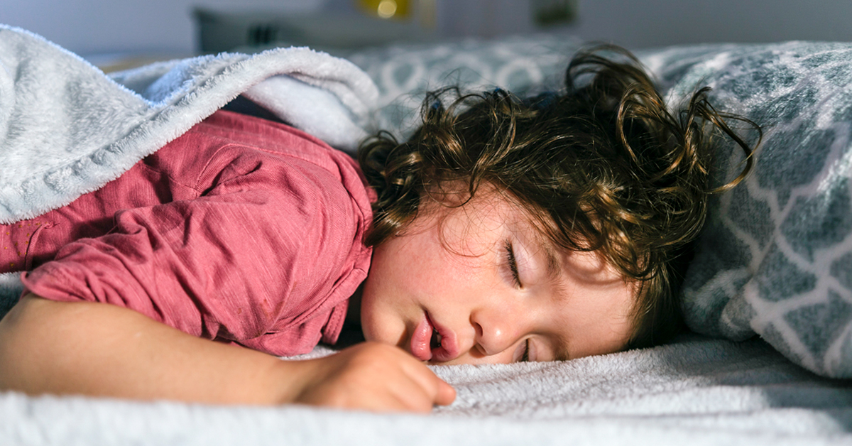 Sleeping poorly may lead to several complications, such as obesity, depression, hypertension, diabetes and anxiety.
