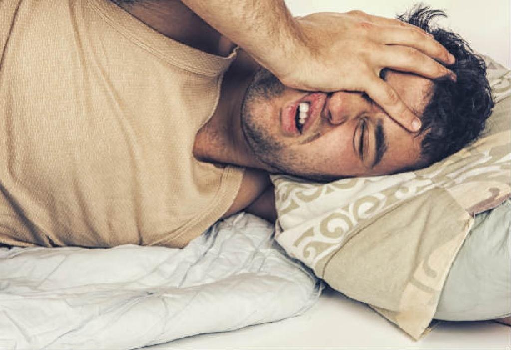Studies show that changing some habits in our daily life may help us wake up feeling more energetic.