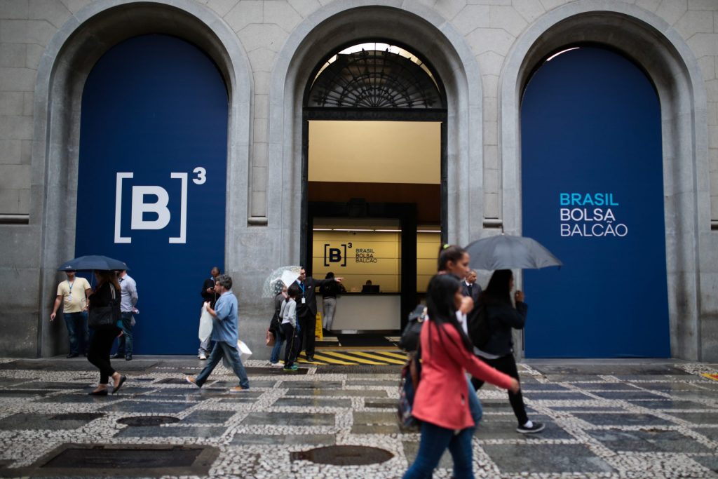 On February 26th, Brazilian companies bitterly lost R$290.2 billion in market value on the São Paulo Stock Exchange, the B3.