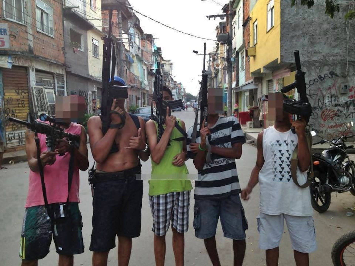 Brazil,While quarantine measures should start to be disregarded by community residents, curfew imposed by criminals should be followed,