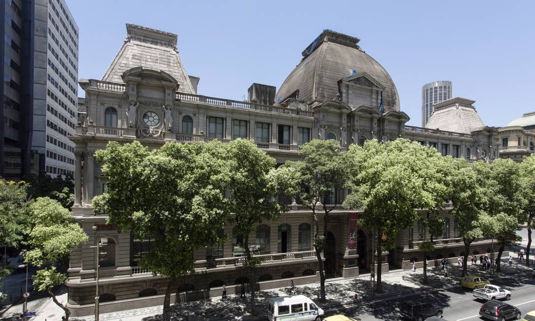 The Museu Nacional de Belas Artes (National Museum of Fine Arts - MNBA), located in the historic center of Rio de Janeiro.