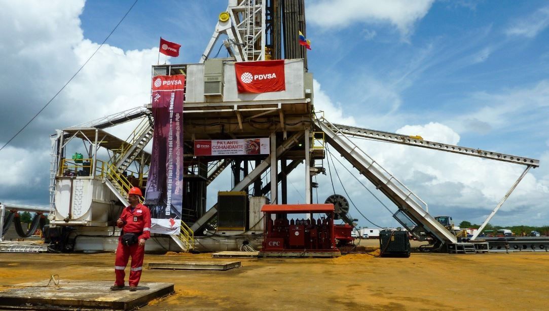 According to a Reuters news agency report, Venezuela's state-owned oil company PDVSA offered its customers discounts of up to US$23 per barrel this week.