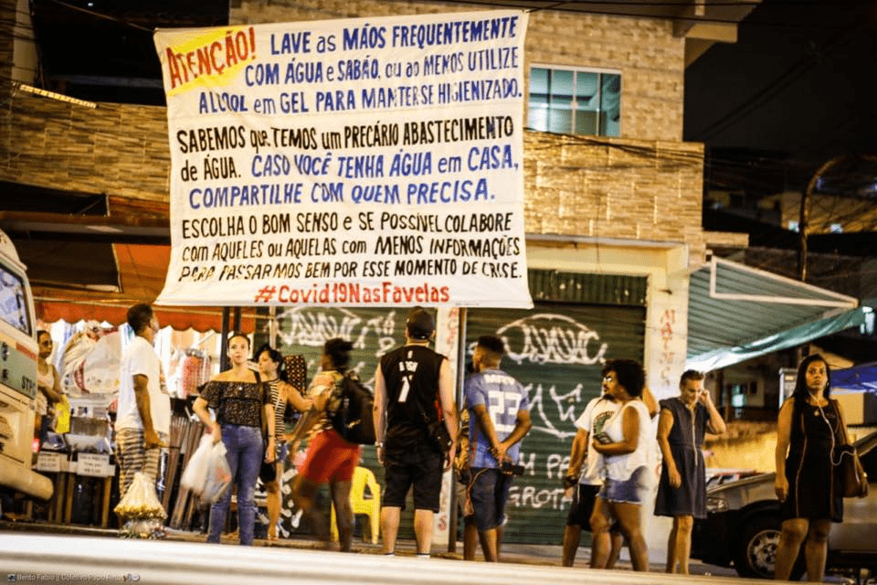 An action against coronavirus in Complexo do Photo - Bento 