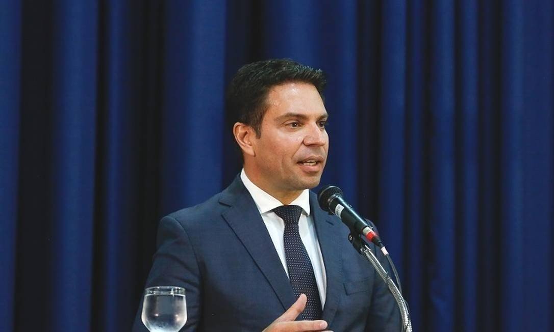Alexandre Ramagem, a friend of Jair Bolsonaro's sons and former Director-General of the Brazilian Intelligence Agency (ABIN), is the new Director-General of the Brazilian Federal Police.