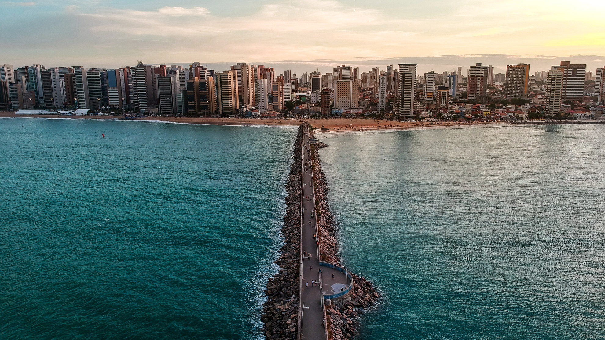 The gateway to the disease, Fortaleza is the Brazilian capital with the highest rate of new infections, with 34.7 per 100,000 inhabitants
