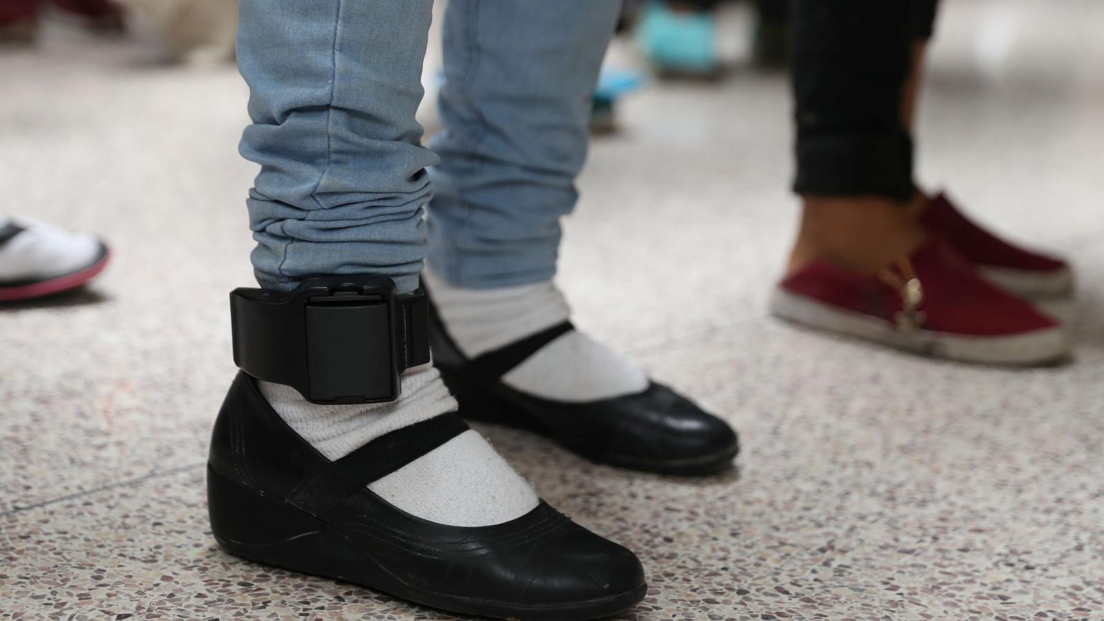 Last week, the government's Emergency Committee approved the introduction of electronic anklet to monitor the curfew for those infected or suspected of being infected.