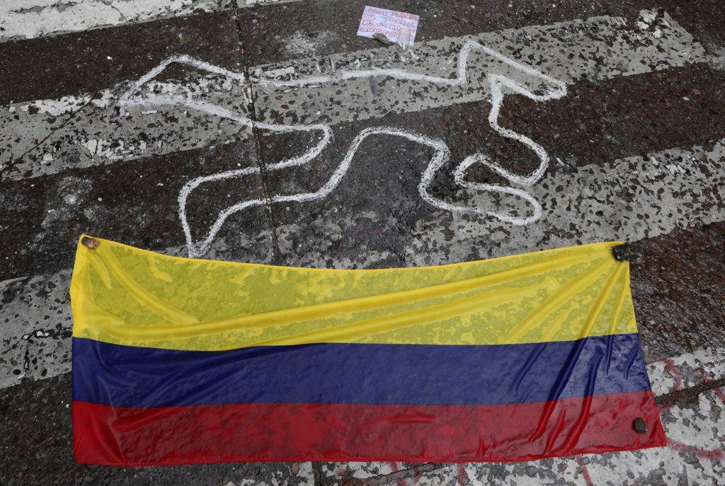 The latest victims were Jesús Albeiro Riascos and Sabino Angulo Advincula, two young activists from San Juan de Micay in the municipality of Tambo. Both were involved in projects related to the peace process and the replacement of coca plantations.