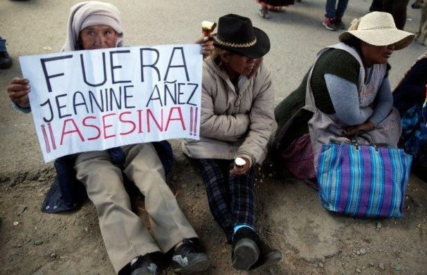 fuera jeanine