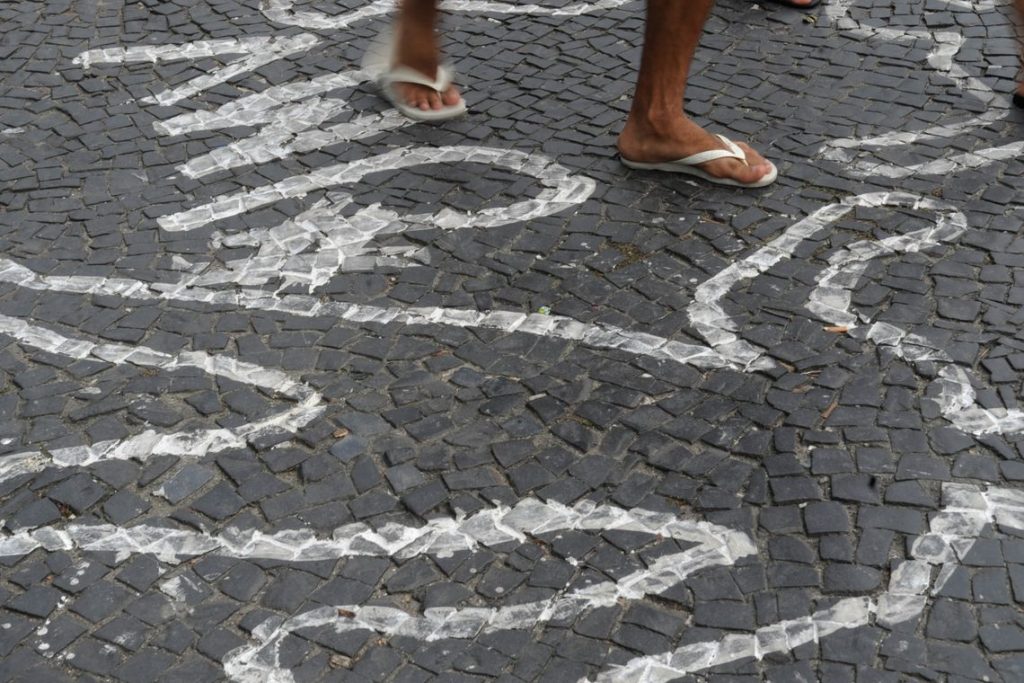 silhueta_de_corpos_primeira_0