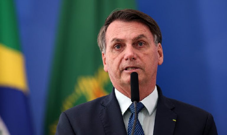 Bolsonaro, Flirting with Coup, Mentions “Military Intervention” against Supreme Court