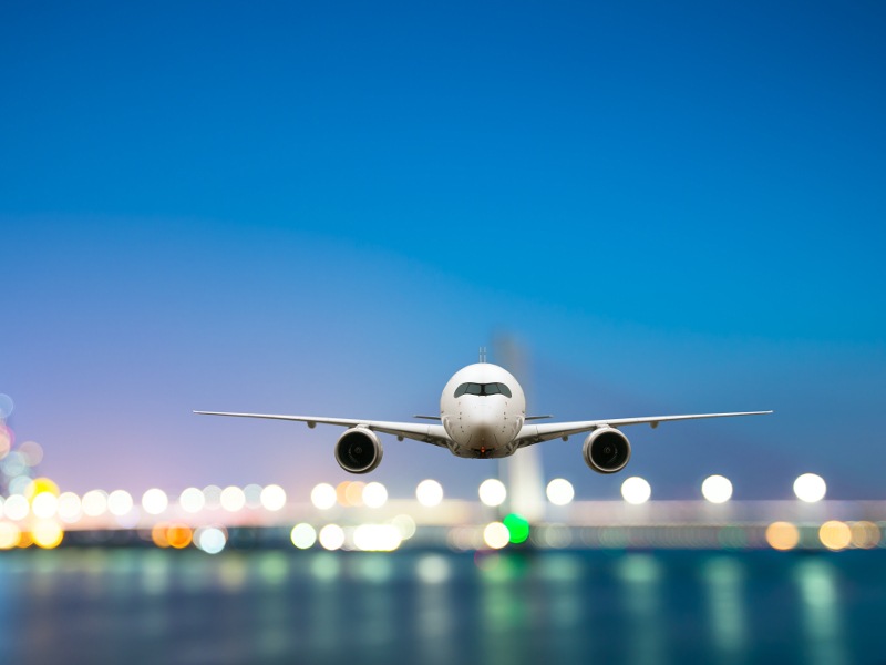 Airlines have increased their flight seating capacity this week, particularly companies from China and Hong Kong, an indicator that the sector is starting to rebound from the strong impact of the coronavirus pandemic, according to OAG Aviation Worldwide.