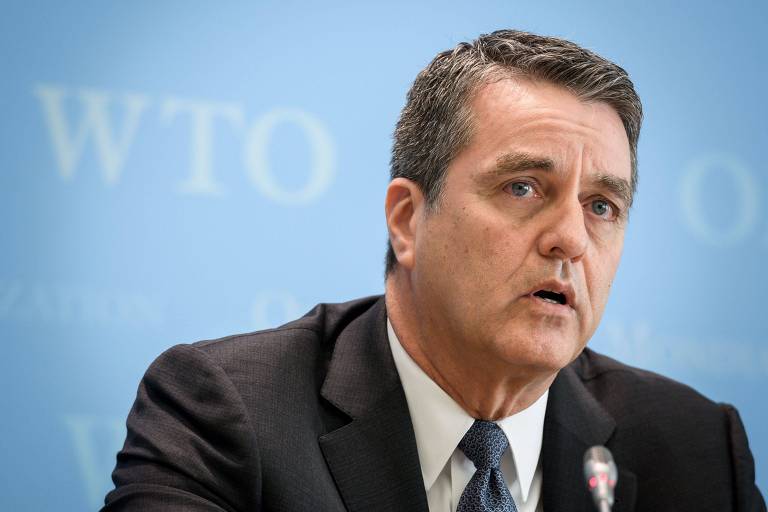 Brazilian diplomat Roberto Azevêdo said his decision to leave the World Trade Organization a year earlier would be the best means to avoid further turmoil in the alliance, already rocked by attacks from US President Donald Trump and the onset of a global recession.