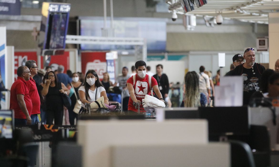 Brazil,Foreign nationals still try to leave Brazil, but with fewer flights available it is getting harder and harder.