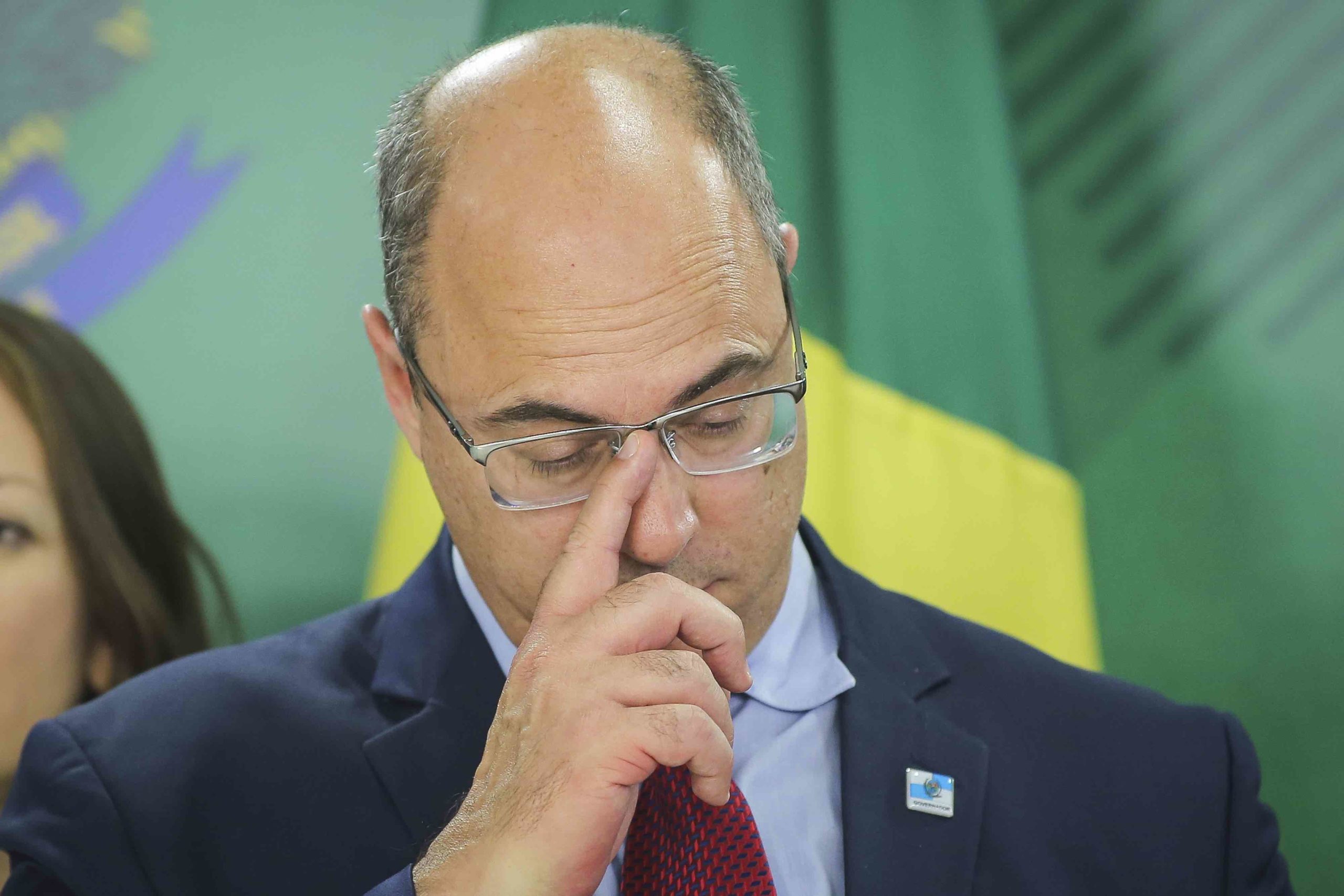 JairBolsonaro-FlavioBolsonaro-WilsonWitzel-ChaseCarey-Formula1-Rio-24Jun2019